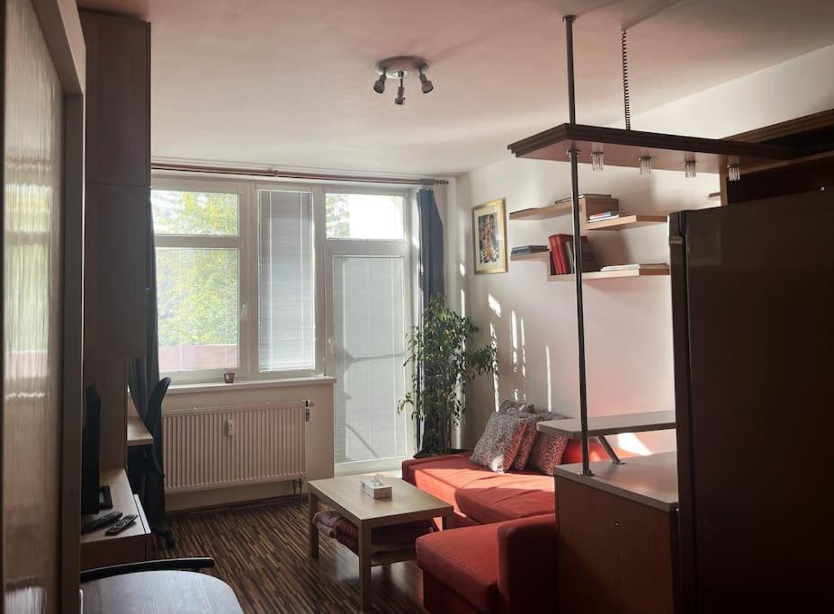Praha 5 Barrandov- Apartman Daniela エクステリア 写真