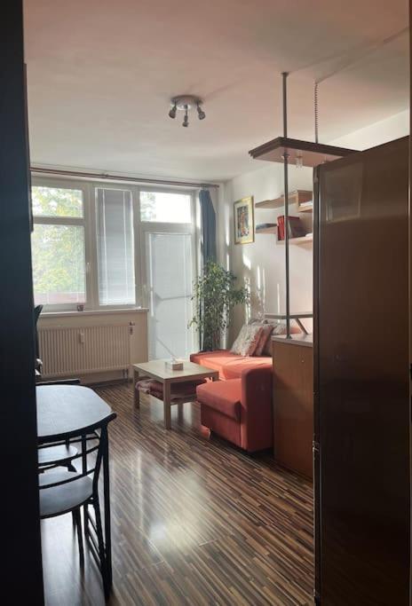 Praha 5 Barrandov- Apartman Daniela エクステリア 写真
